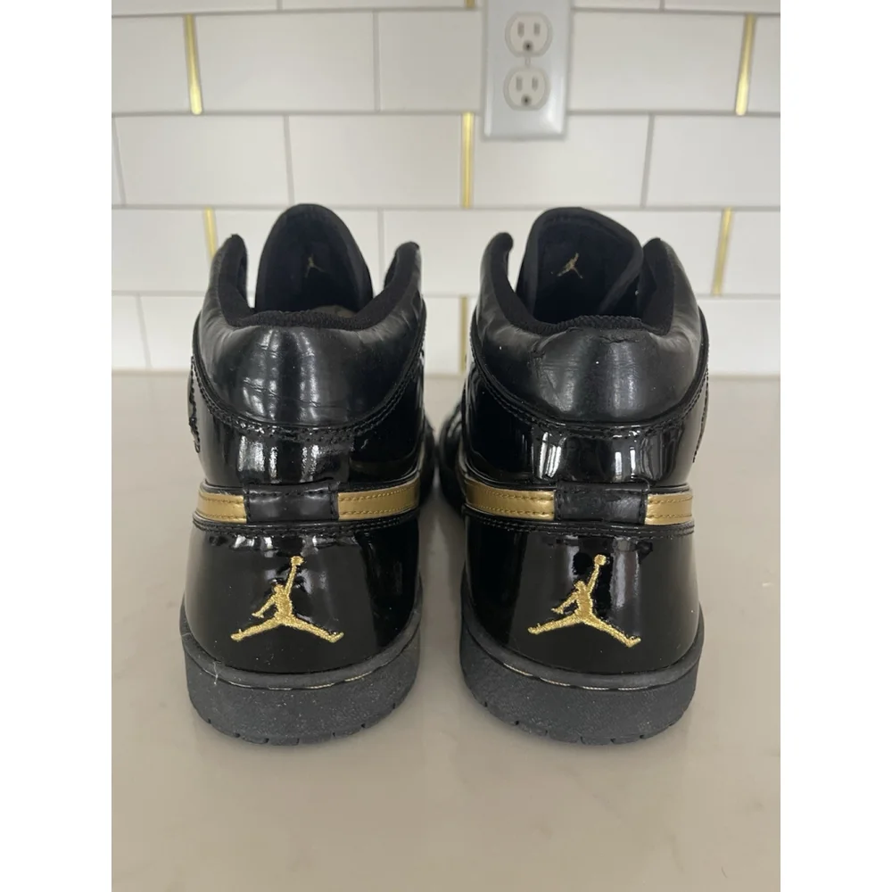 Air Jordan 1 Retro GS 'Metallic Gold Men’s Size 11.5 030911 PC8